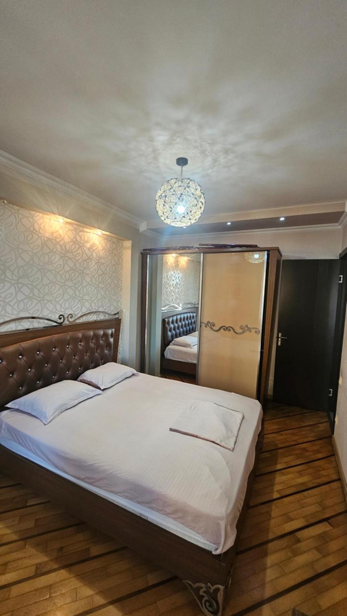 Nukri-2017 Apartment Batumi Exterior photo